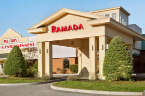 Отель Ramada Hotel & Conference Center by Wyndham Lewiston  Льюистон